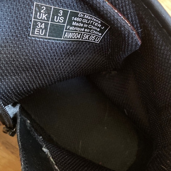 Dr. Martens Kids Boots in Shimmering Brown - Picture 8 of 8